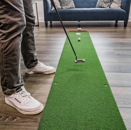 Golf Practice Tips: How to Effectively Use an Indoor Putting Mat