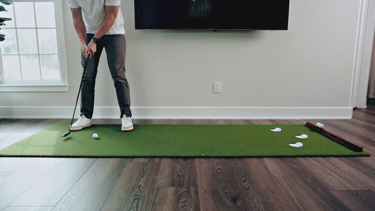 Tour-Quality Indoor/Outdoor Golf Putting Green