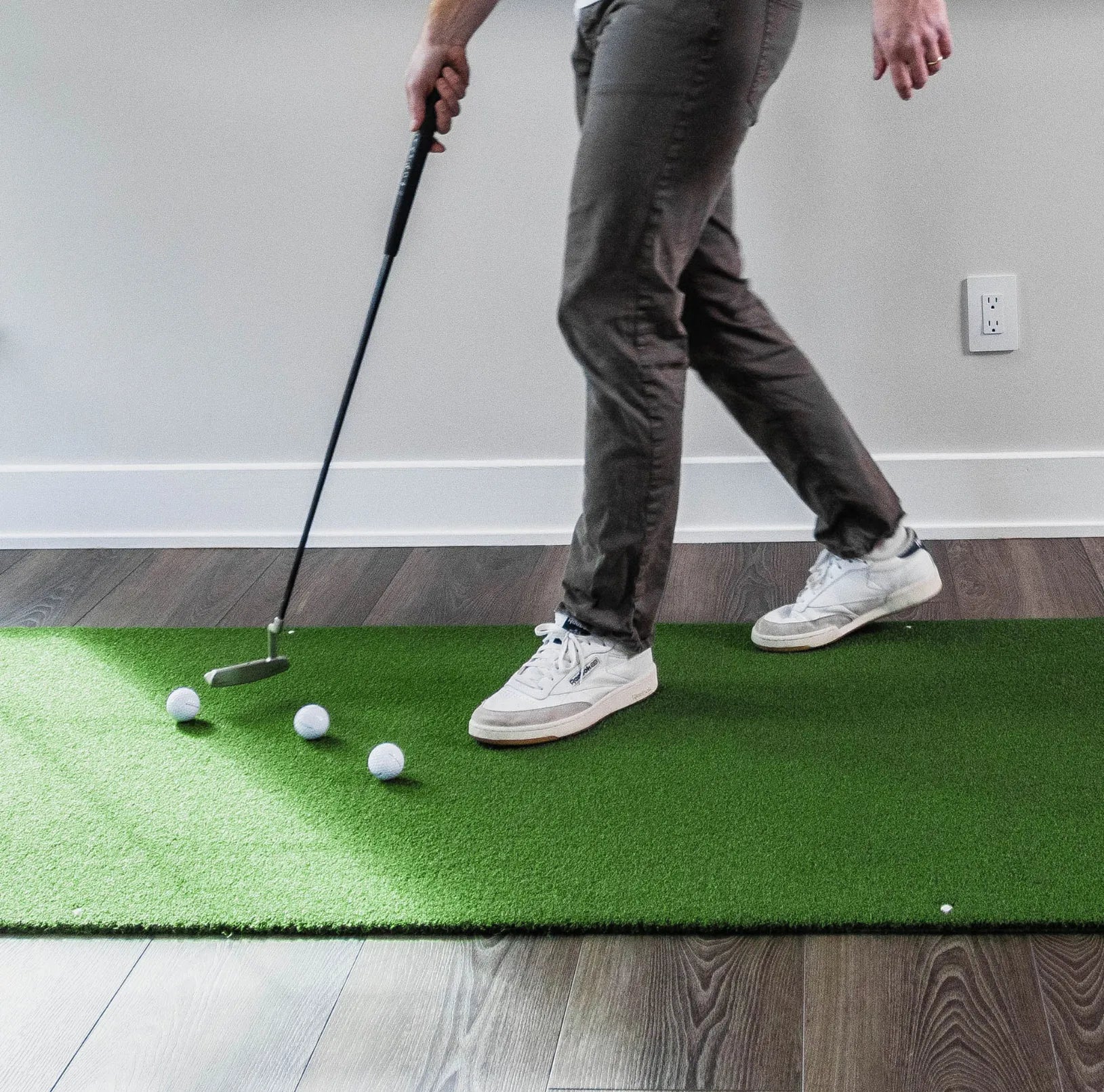 How to Build Consistency in Golf with an Indoor Putting Mat – PrimePutt