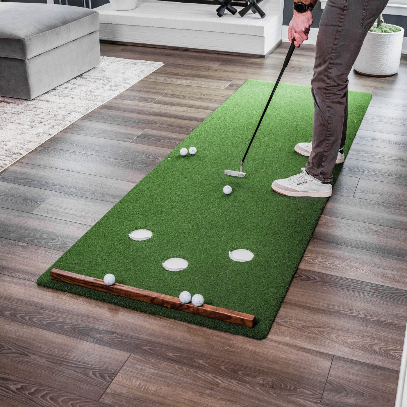 PrimePutt putting mat in use